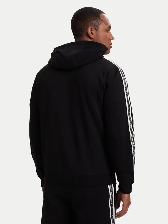 FELPA CON ZIP E CAPPUCCIO