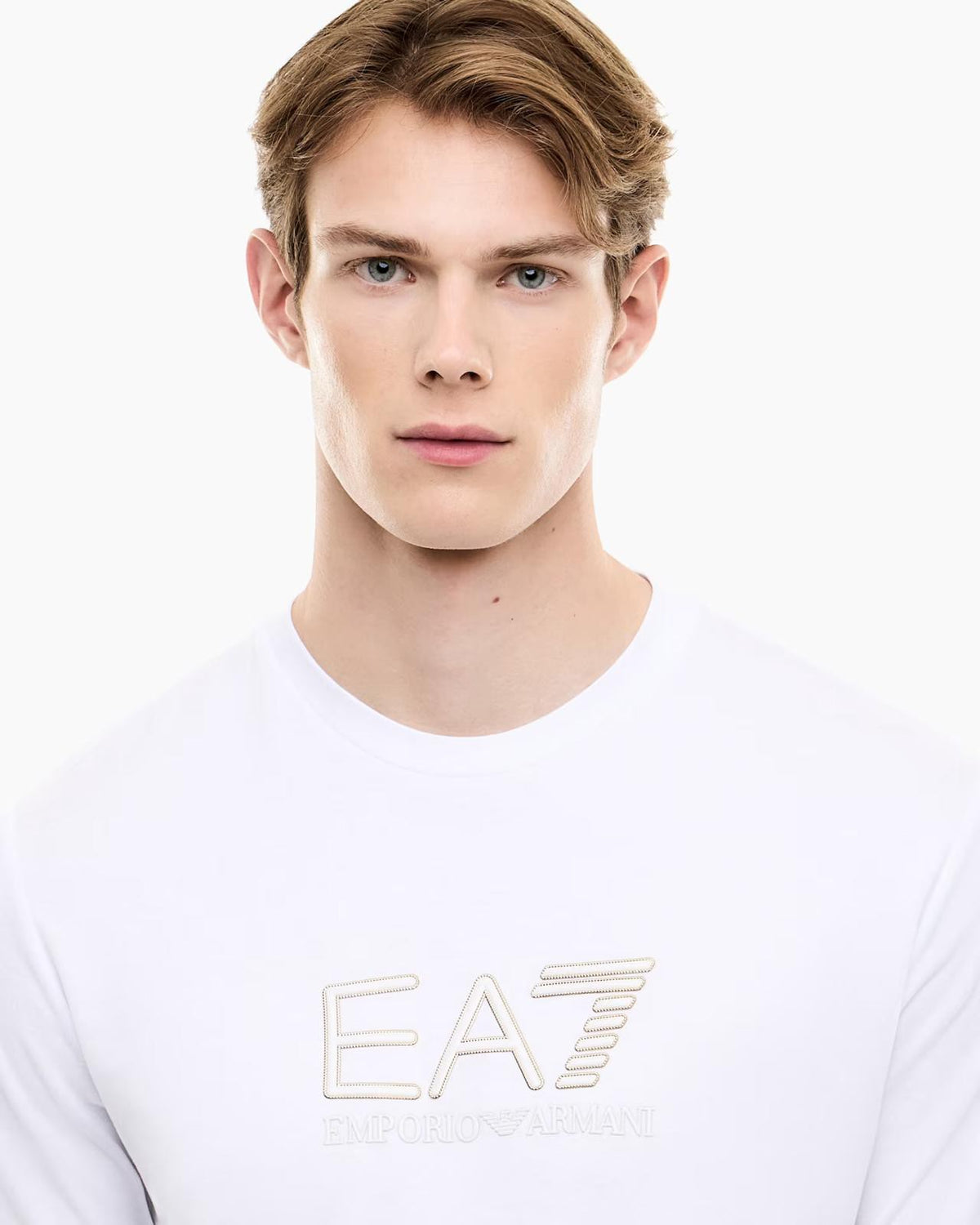 T-SHIRT CON LOGO SUL DAVANTI