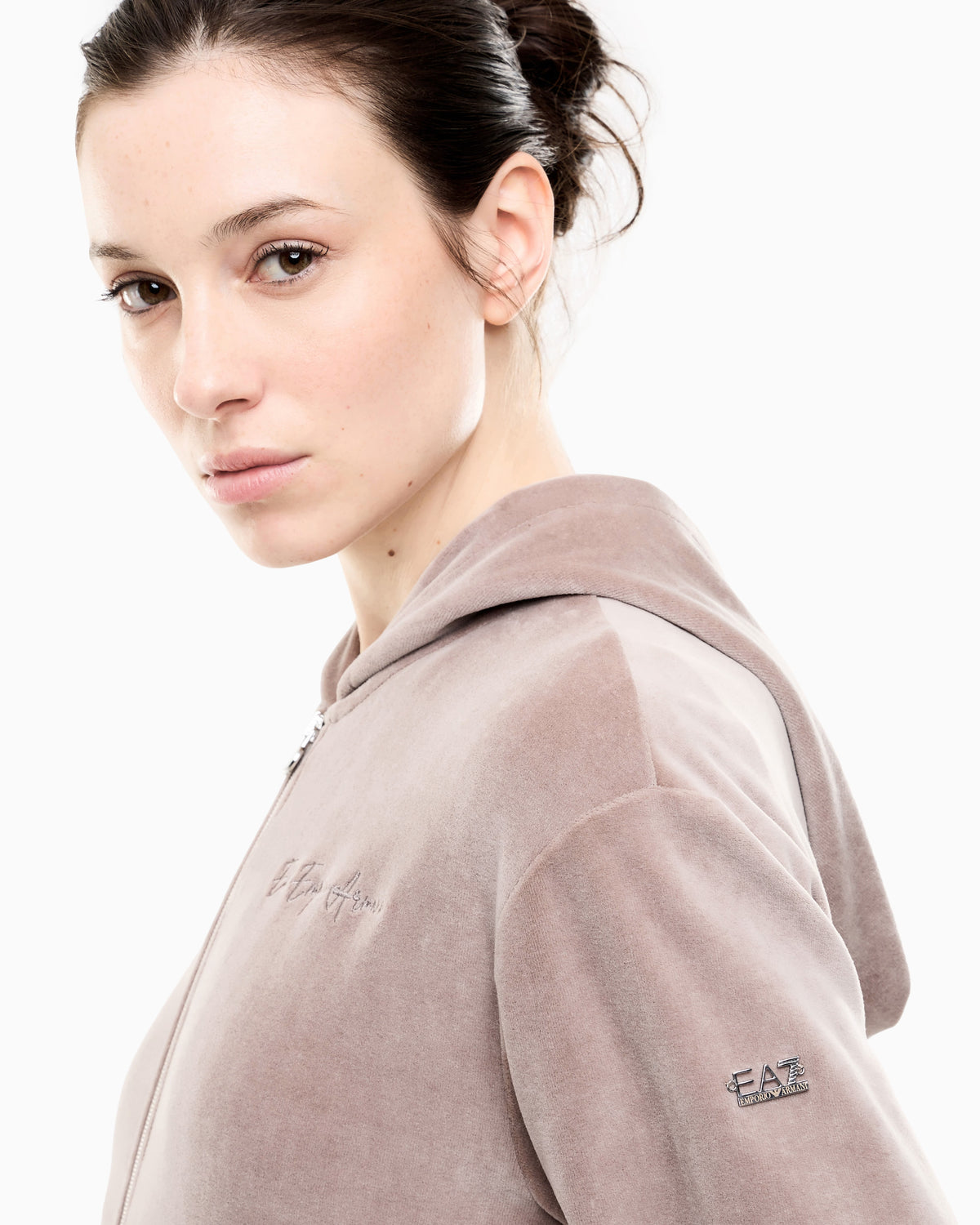 FELPA CON CAPPUCCIO E ZIP EFFETTO VELOUR