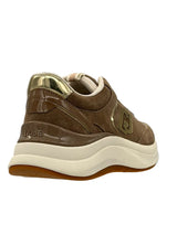 RUNNING IN CAMOSCIO